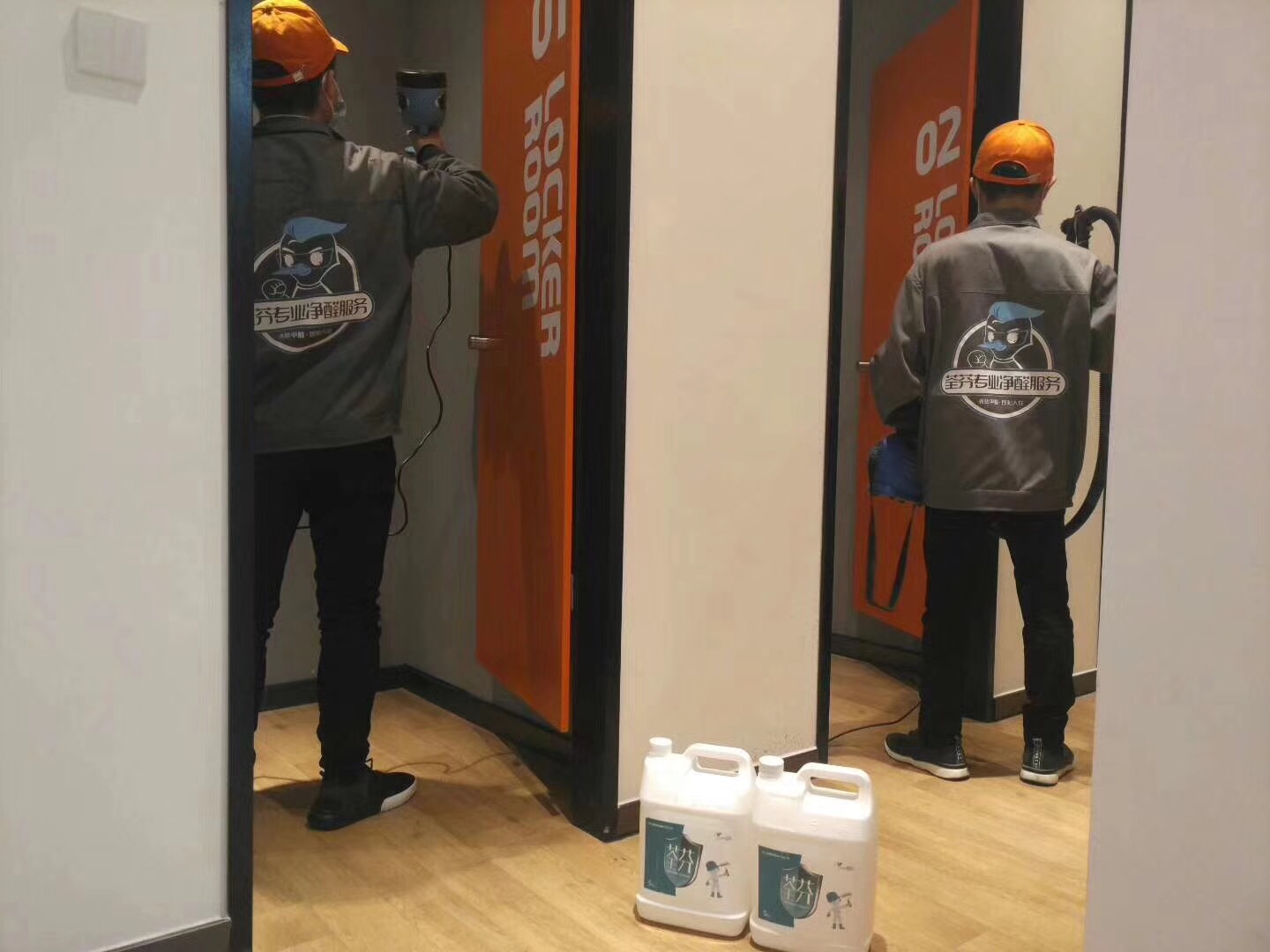 健身?yè)Q衣室全方位噴涂施工治理 健身?yè)Q衣室全方位噴涂施工治理