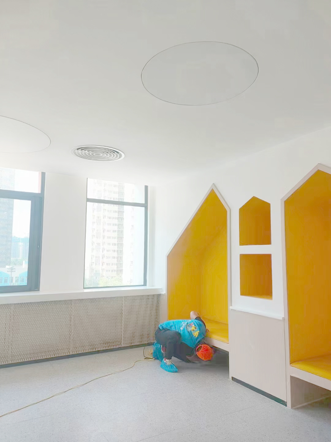 教室柜子精細(xì)化處理噴涂施工 教室柜子精細(xì)化處理噴涂施工